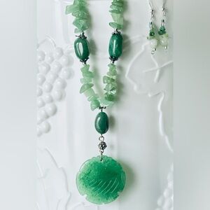 Green Stone Fish Pendant Necklace and Earrings Set